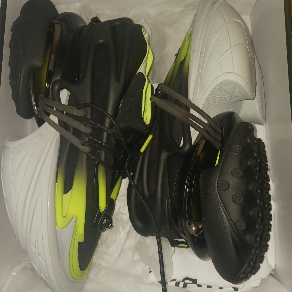 Balmain Black and Neon Green Man Sneakers